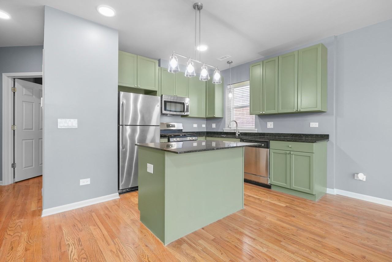 6617 S Ingleside Ave #3S - Photo 5 of 18