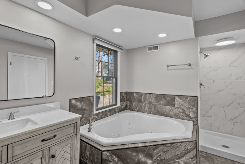 8977 Big Bend Blvd - Photo 3 of 20