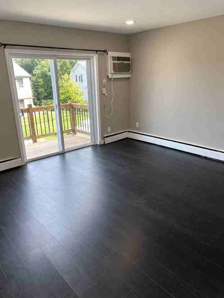 1201 Franklin Ave #12 - Photo 2 of 13
