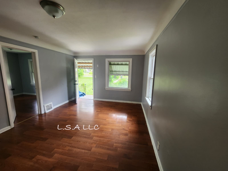 4616 E 88th St - Photo 5 of 14