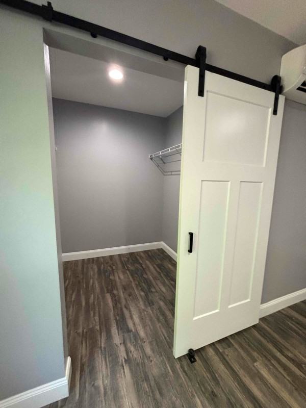 105 W Main St - Photo 7 of 9