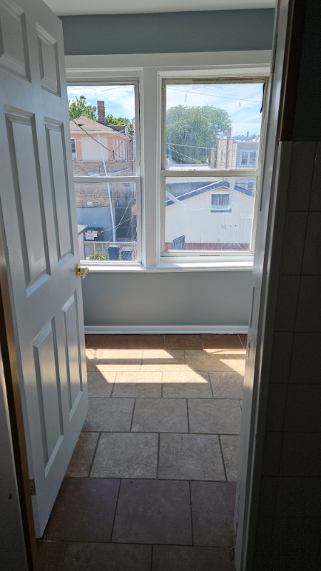 1244 S 50th Ct #1 - Photo 3 of 19
