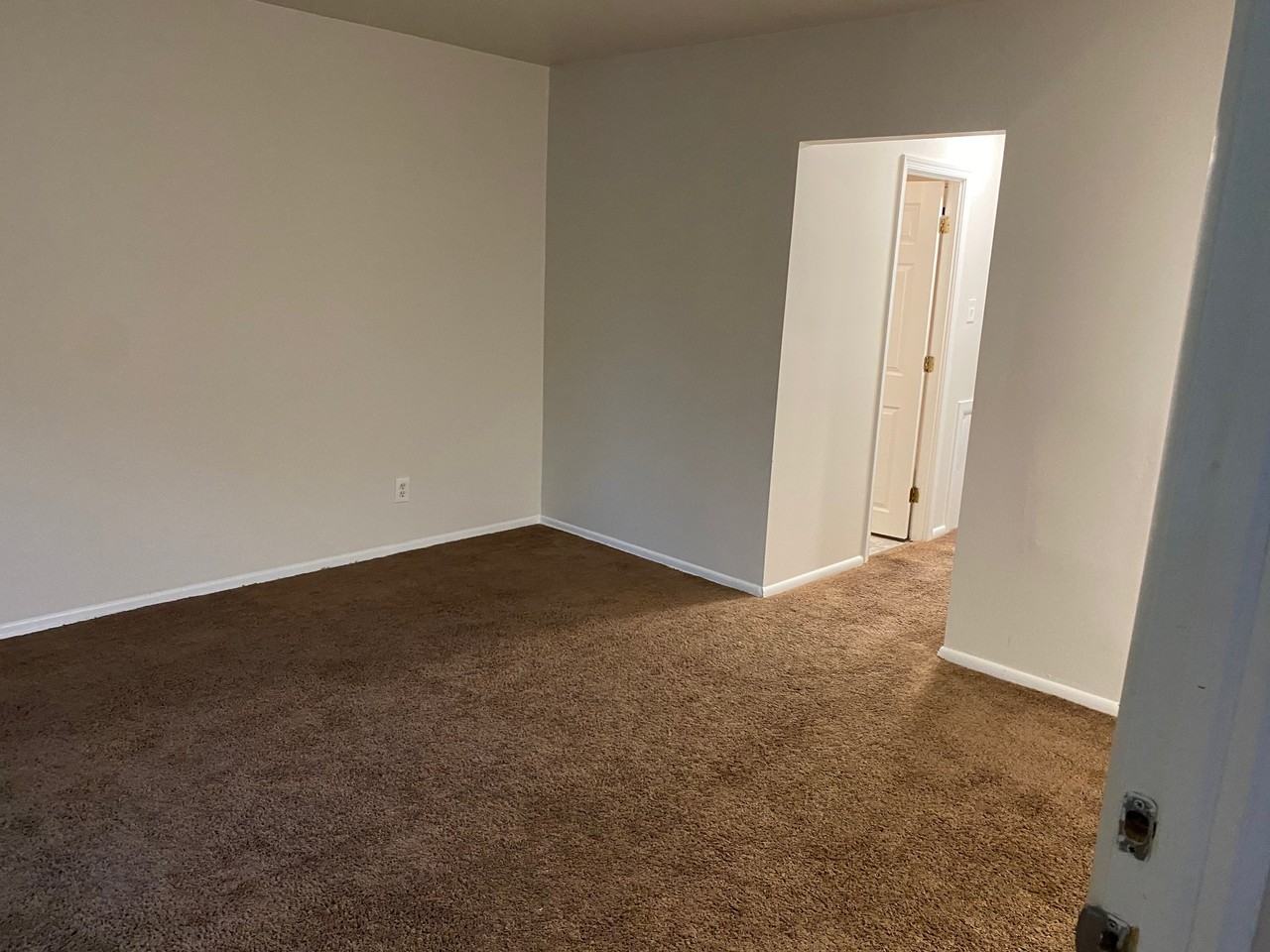 1615 Bonwood Rd #1 - Photo 3 of 19