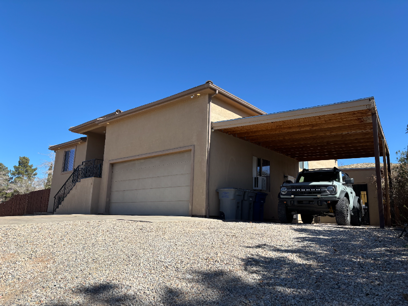 632 E Highway - Photo 2 of 28
