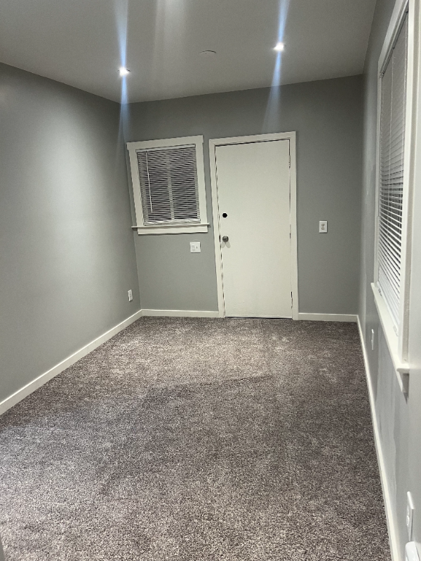7733 Holly St - Photo 5 of 6