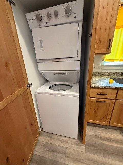 455 E 8th Ave - Photo 7 of 15