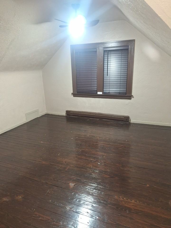 1829 Colonnade Rd #1829 - Photo 4 of 19