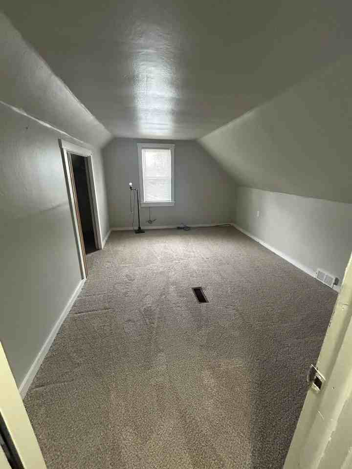741 S East Ave - Photo 3 of 17