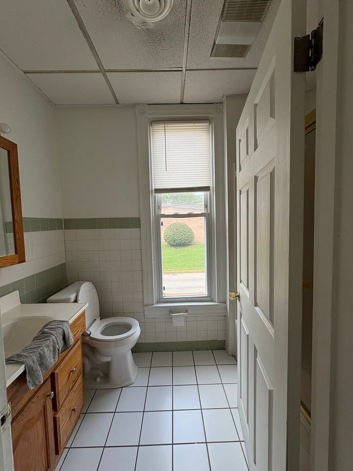 1007 Youngstown Ridge Rd #2ndFL - Photo 5 of 11