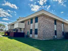 featured image of 305 Green Briar St #24