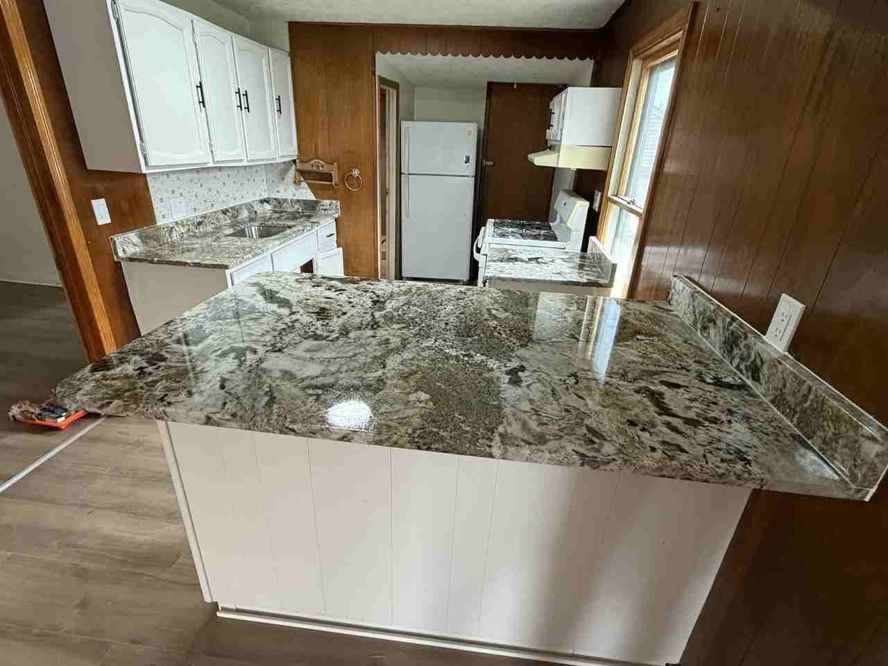 30051 Regent Rd - Photo 3 of 6
