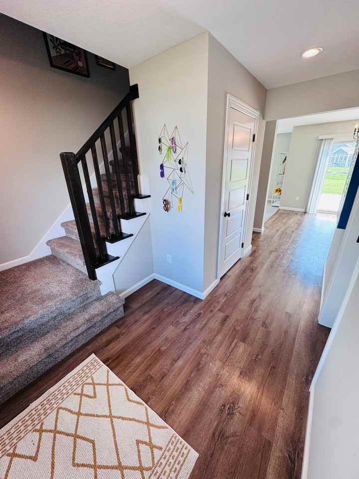 17171 Delancey Ct - Photo 2 of 33