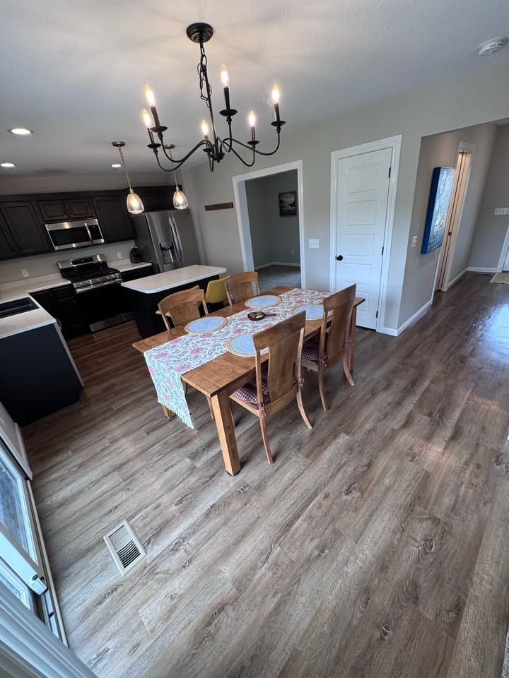 17171 Delancey Ct - Photo 7 of 33