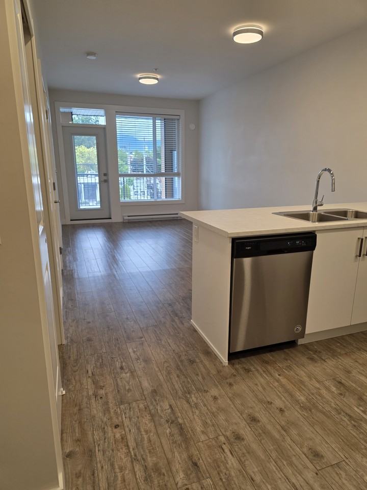 45875 Victoria Avenue #310 - Photo 6 of 8