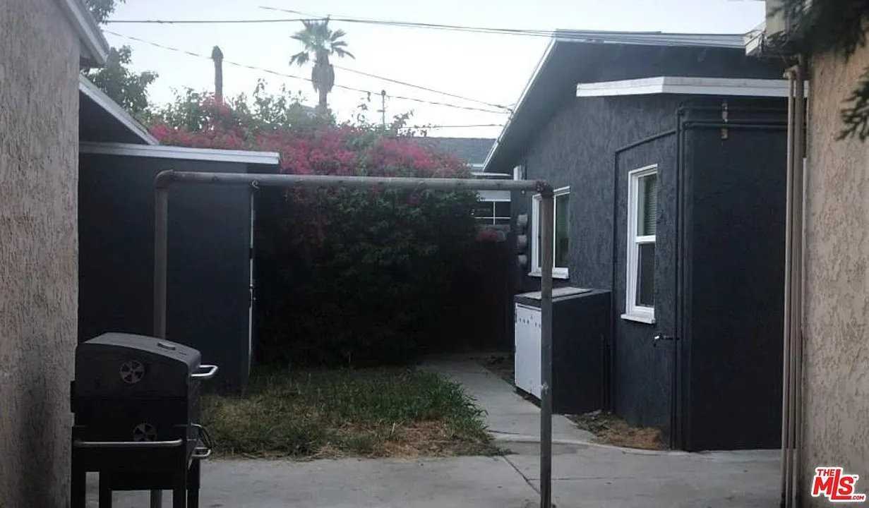6127 Linden Ave #C - Photo 3 of 12