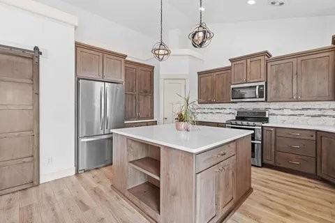 1270 Dolostone Dr - Photo 6 of 20