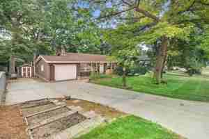 featured image of 6208 Westgate Rd