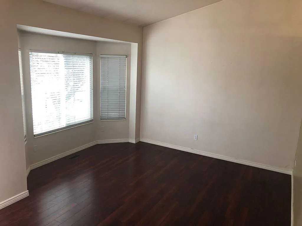8816 Sw - Photo 7 of 13