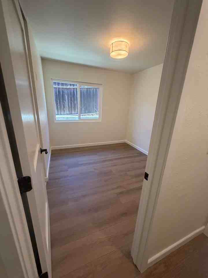 7520 Woodbine Way - Photo 7 of 17