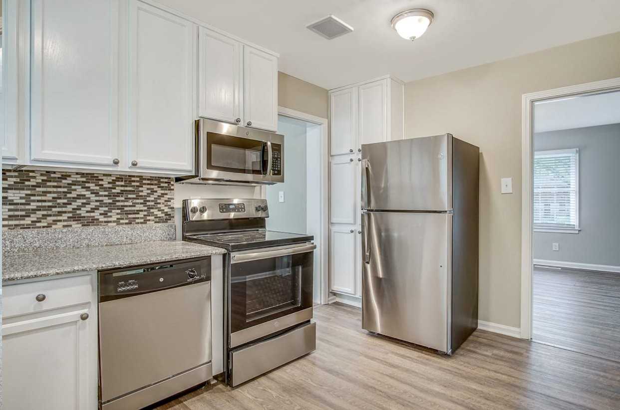 2413 Ben Hill Rd #C10 - Photo 5 of 11