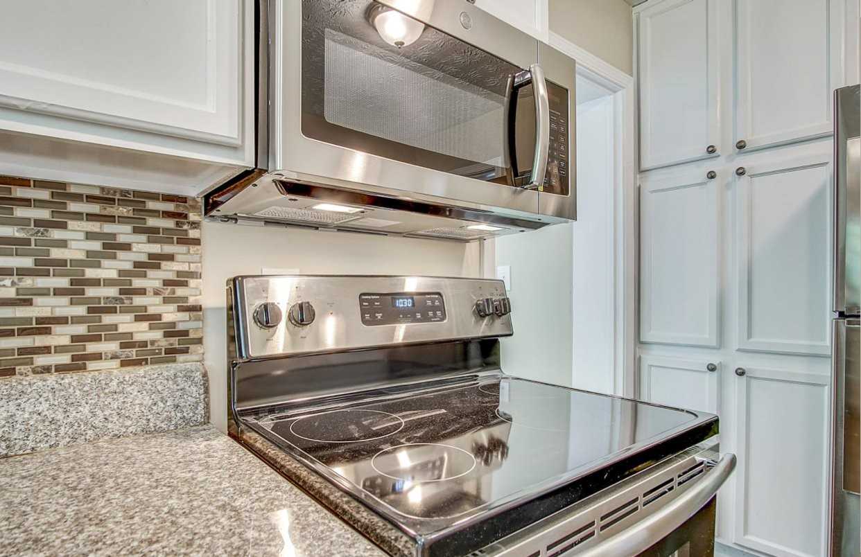2413 Ben Hill Rd #C10 - Photo 6 of 11