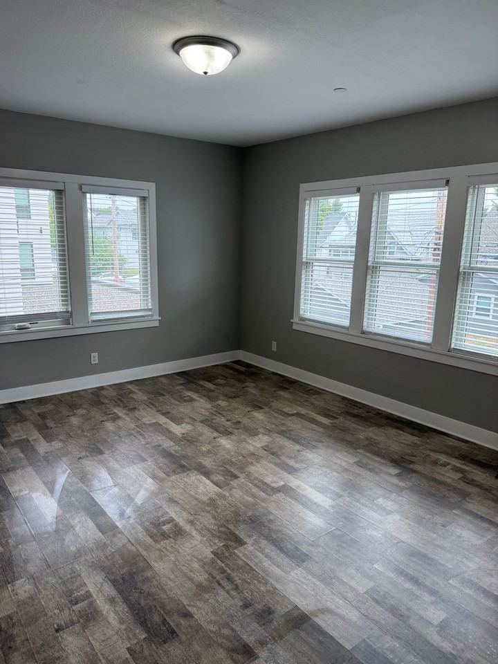 3515 2nd Ave S #303 - Photo 2 of 8