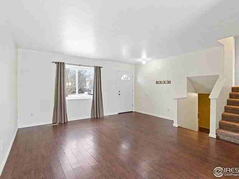 917 Nantucket St - Photo 6 of 24