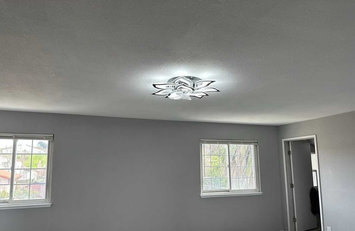 367 Violet Rd - Photo 5 of 17
