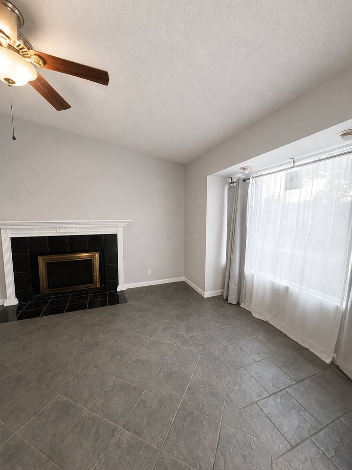 2373 Wolf St - Photo 7 of 10