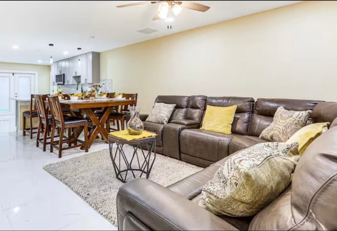 6877 Athena Dr - Photo 2 of 20