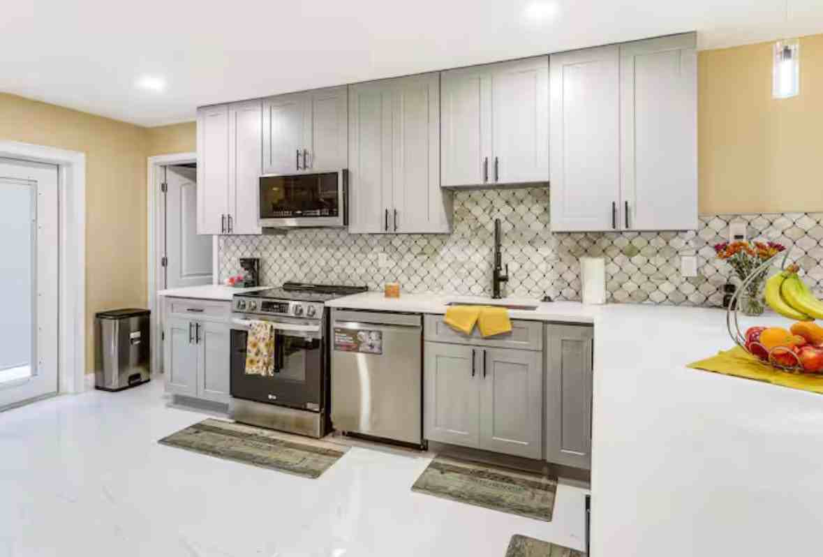 6877 Athena Dr - Photo 3 of 20