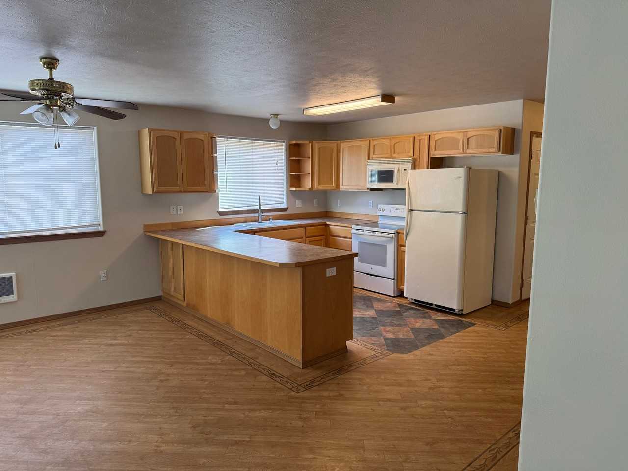 1623 E 7th Ave - Photo 4 of 20