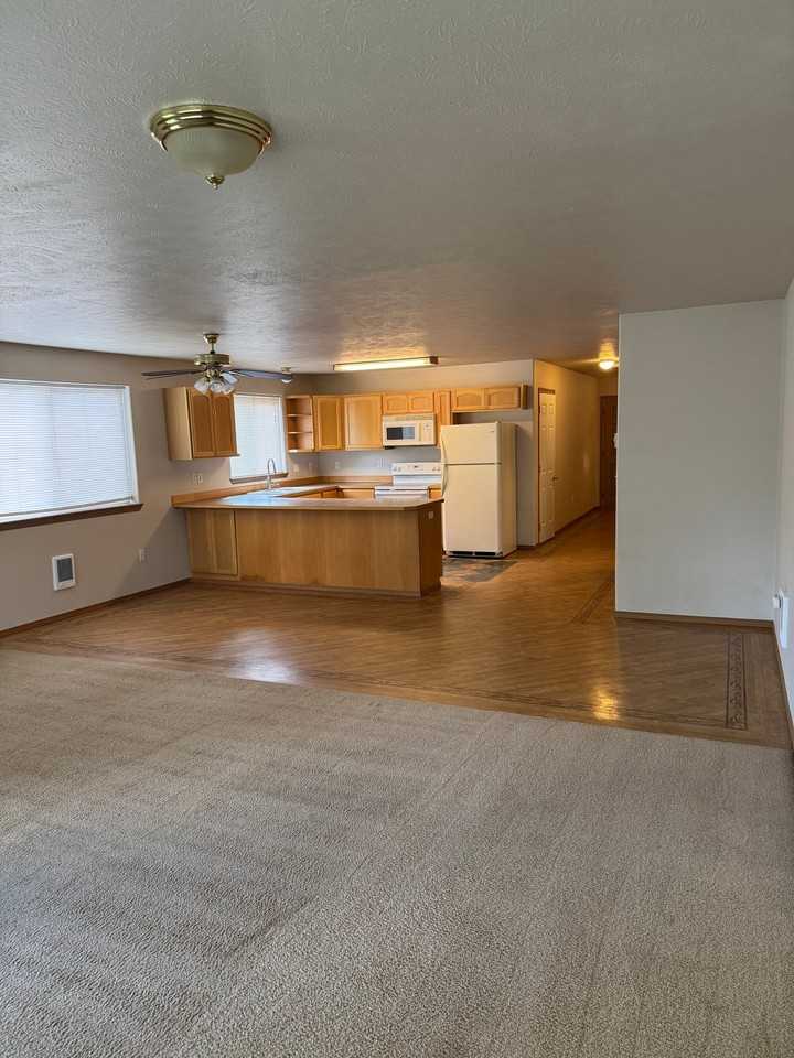1623 E 7th Ave - Photo 5 of 20
