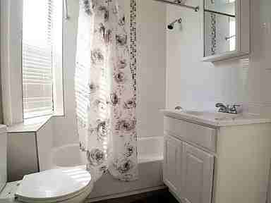864 Troy Ave #2B - Photo 3 of 3