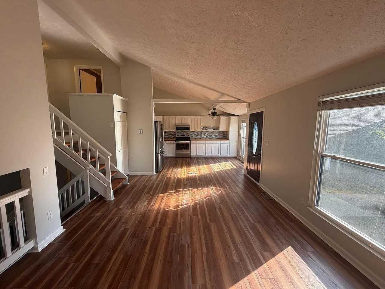 6567 Arborg Ct - Photo 2 of 11