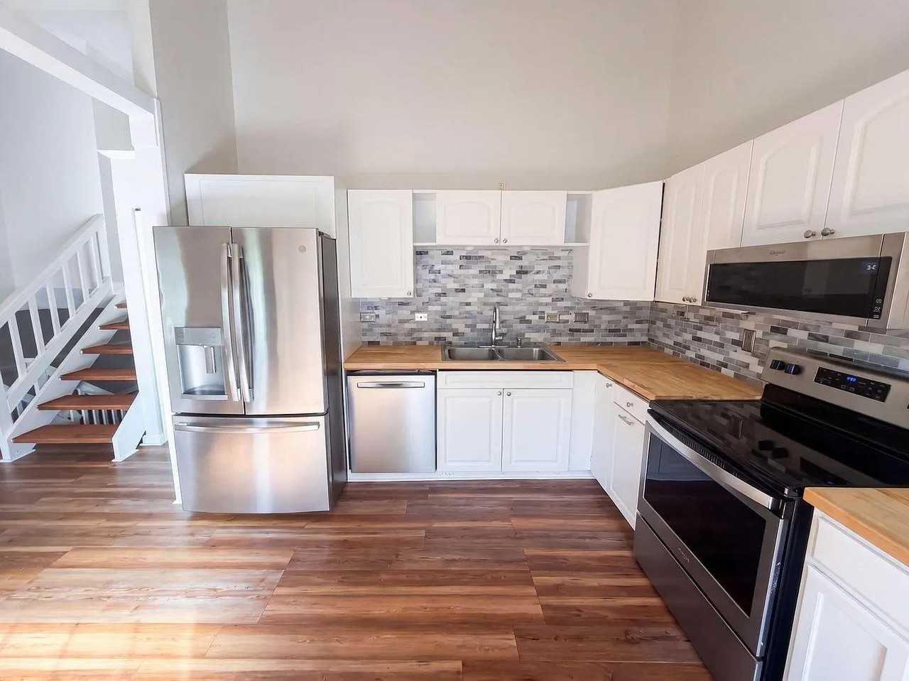 6567 Arborg Ct - Photo 4 of 11