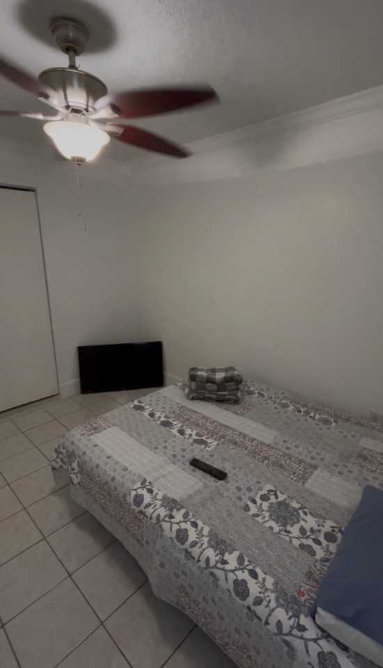 10829 Nw 7th St - Photo 3 of 9