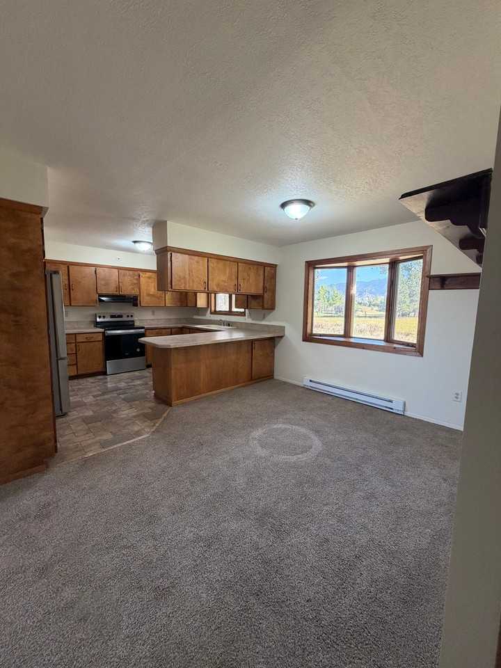 6600 Springhill Rd - Photo 4 of 19