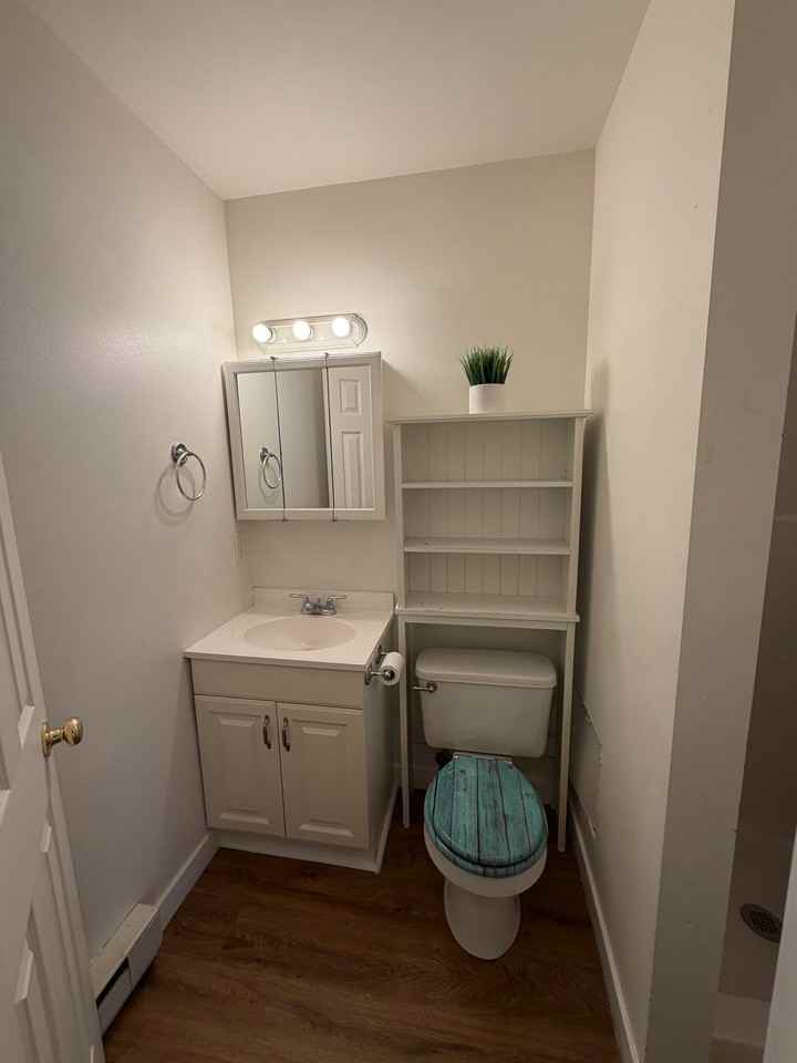 6600 Springhill Rd #ADU - Photo 6 of 18