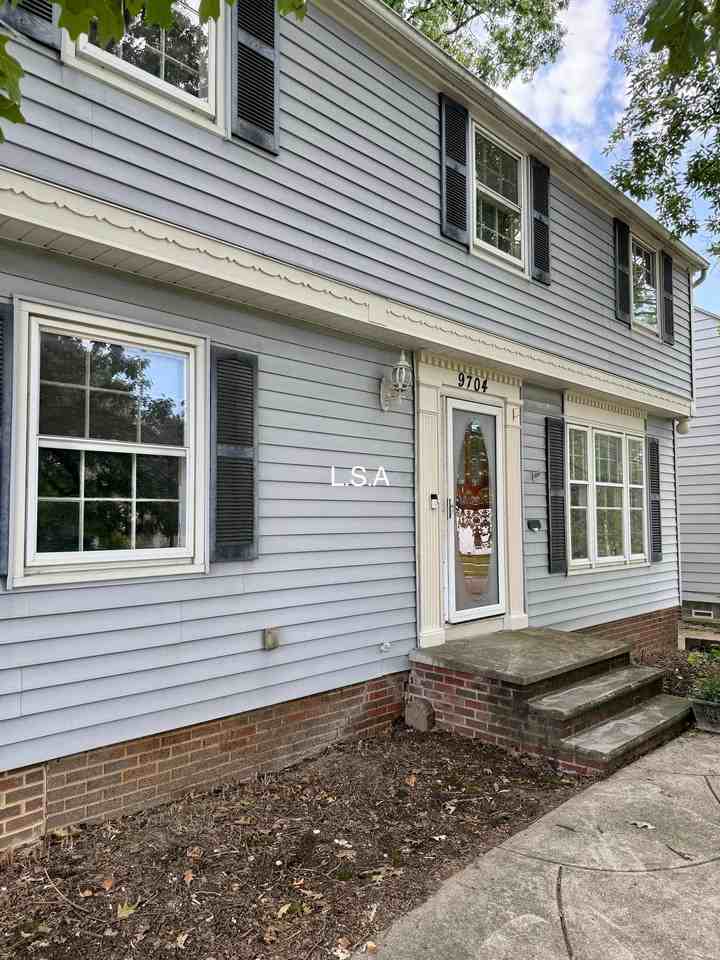9704 S Highland Ave - Photo 2 of 12