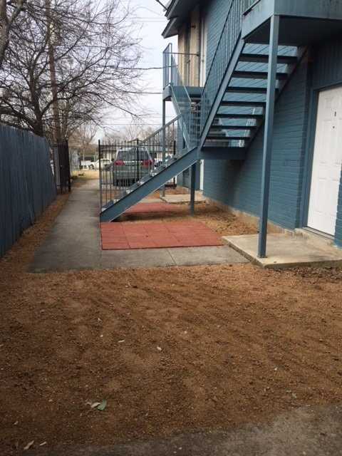 10910 Baltic Dr #4 - Photo 3 of 14