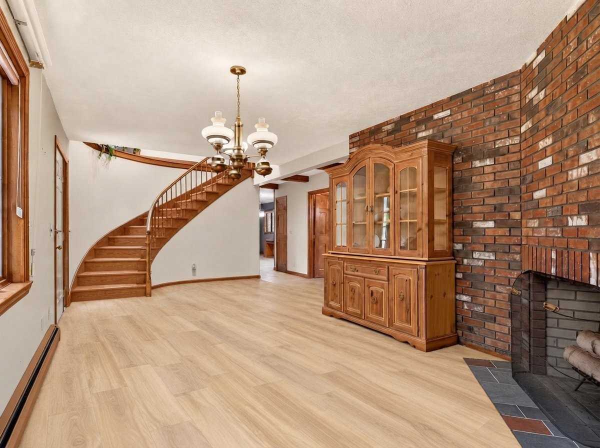 62 Hearthside Cir - Photo 4 of 18