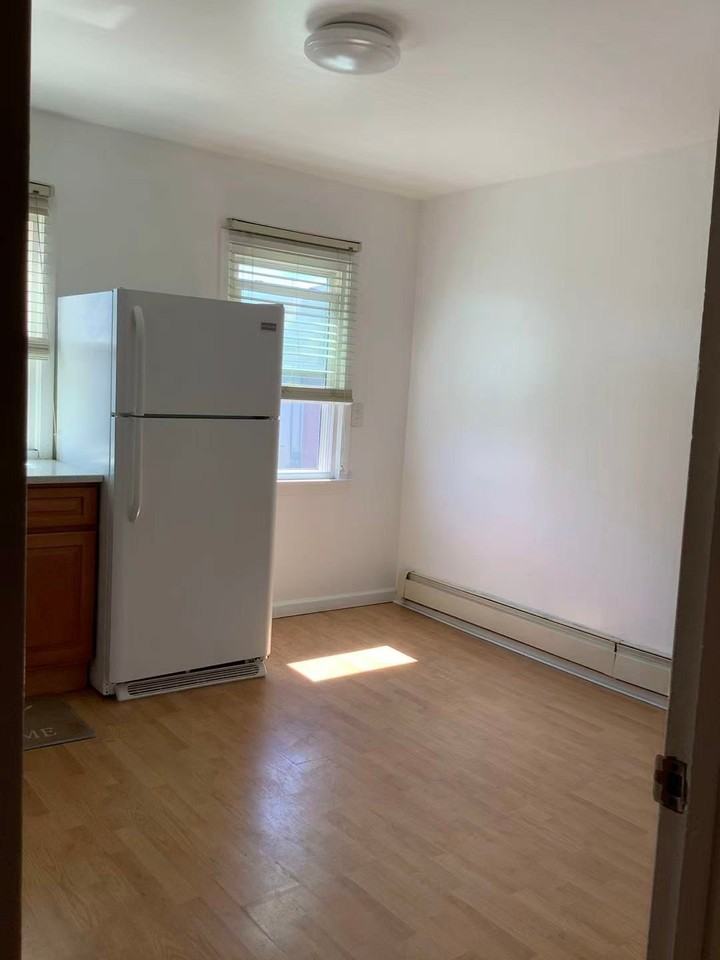 435 Forest St #2 - Photo 2 of 11