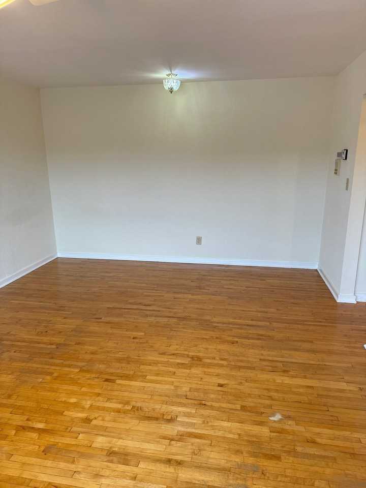 880 Cleveland Ave S #7 - Photo 2 of 10