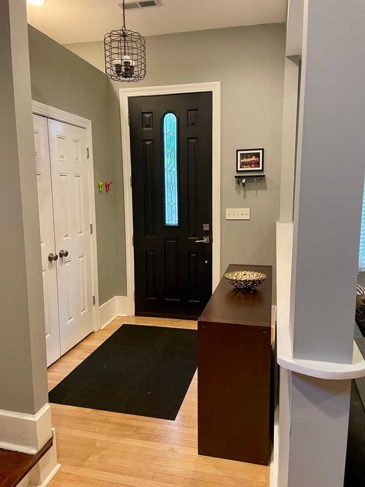 3624 N Seeley Ave - Photo 2 of 18