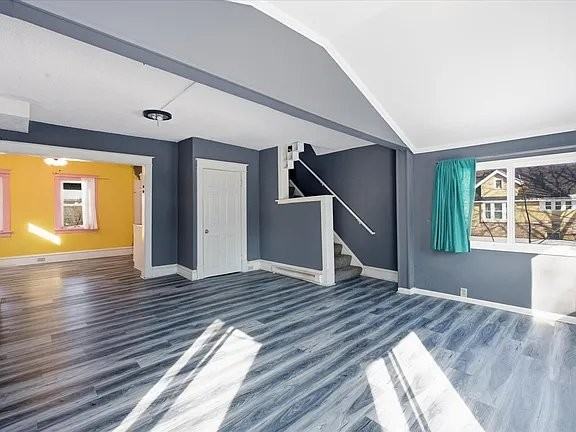 3459 Knox Ave N - Photo 3 of 15