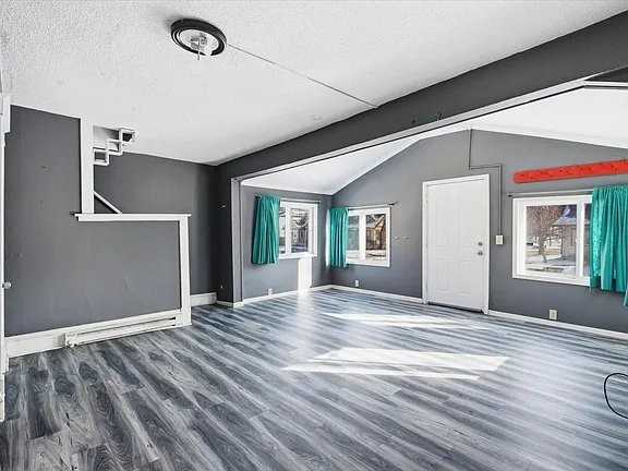 3459 Knox Ave N - Photo 6 of 15