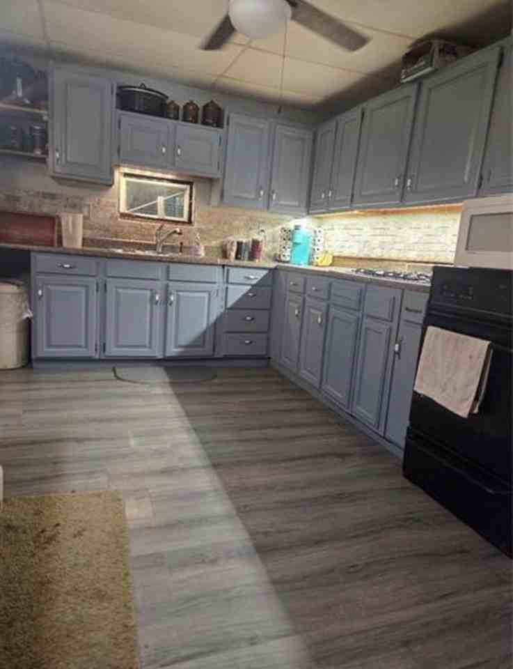 1243 2nd St - Photo 6 of 10