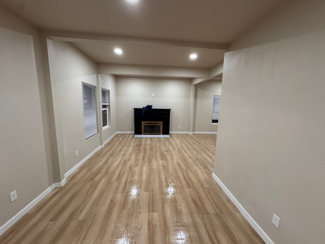 824 G St - Photo 7 of 41