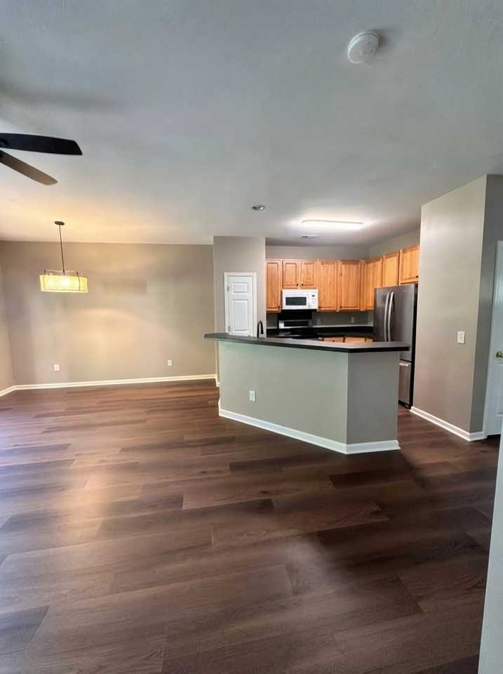 1245 Liberty Bell Ct - Photo 4 of 12